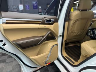 Porsche Cayenne GTS Exclusive