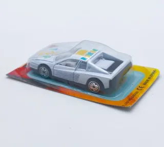 Auto da corsa Ferrari Testarossa per collezionisti industriali