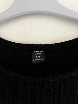 Blusa Shein Curve Canalé Botones Espalda XL Negro