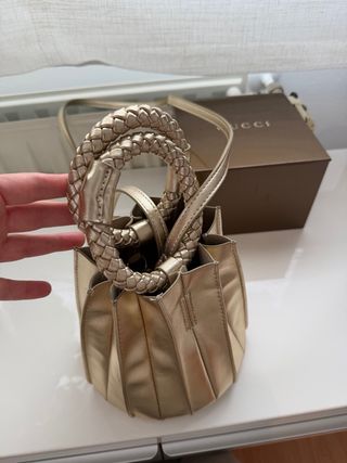 Bolso bandolera Cortefiel dorado