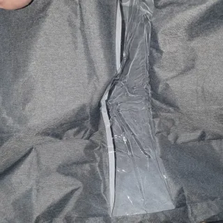 Bolsa protectora para ropa gris