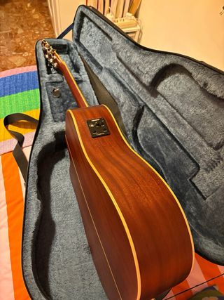 Guitarra Electroacústica + Funda Rígida