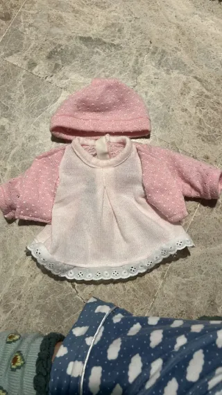 Muñeca realista con ropa