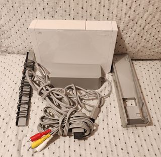 Console Nintendo Wii + accessori + 2 Giochi