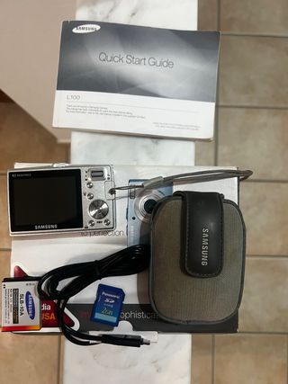 Samsung L100 Fotocamera Digitale Argento
