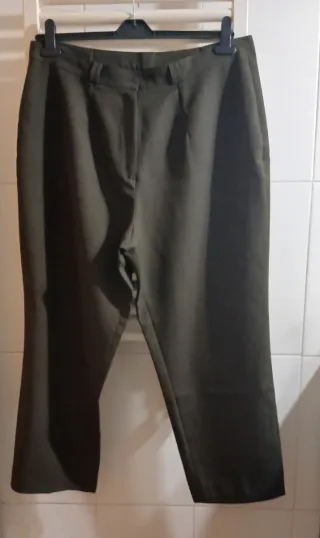 Pantaloni neri da donna