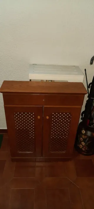 Cubre radiador de madera