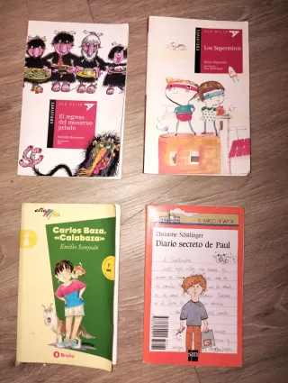 Lote de 4 cuentos como nuevos