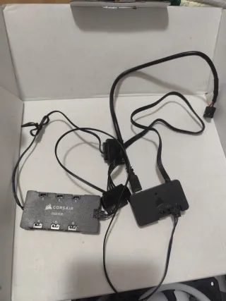 Pack 3 Ventiladores Corsair LL120 + Hub