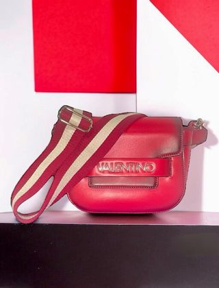 Bolso bandolera Valentino cuero rojo · Como nuevo