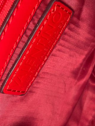Bolso bandolera Valentino cuero rojo · Como nuevo