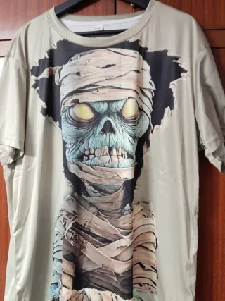 Camiseta TAZMANIA 2XL Licra 3€ la unidad