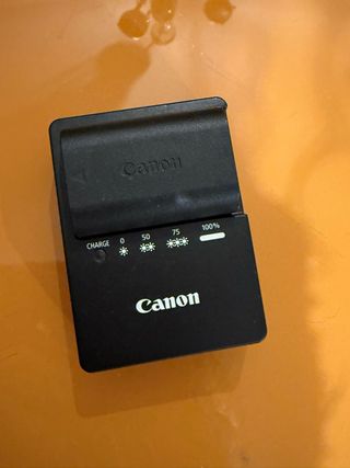 Caricabatterie Canon + Batteria