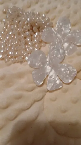 Conjunto bisutería perlas y flores