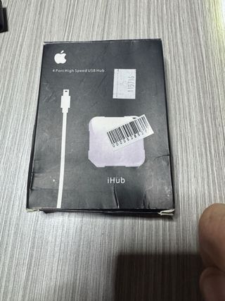 Multi USB Hub con logo mela.