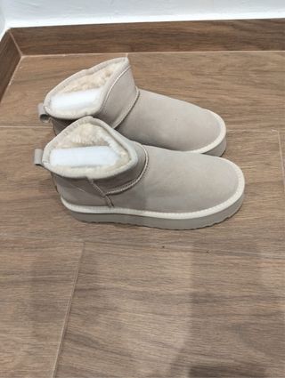 Botas UGG Beige Mujer