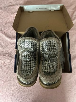 Botines pelo dorados y plateados