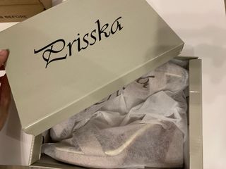 Tacones fiesta dorados brillantes