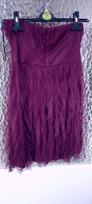 Vestido fiesta strapless de Fórmula Joven, morado