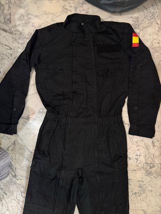 Mono negro de trabajo UME