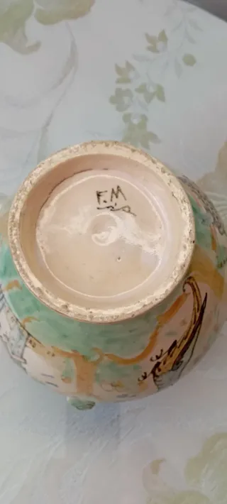 Jarrón antiguo decorado