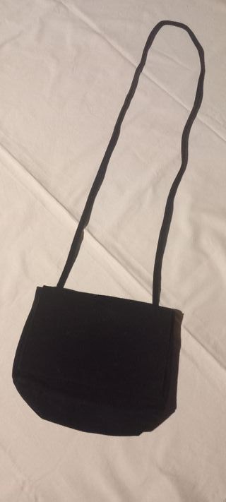 Bolso de piel negro