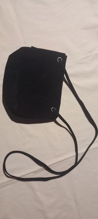Bolso de piel negro