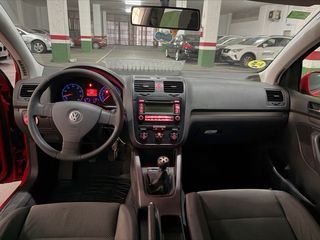 Volkswagen Golf 2005