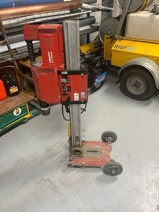 Perforadora Hilti DD-250E