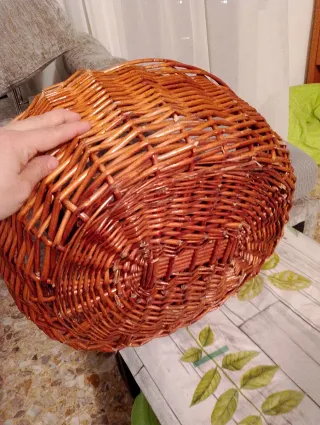 Cestas de mimbre y bambú