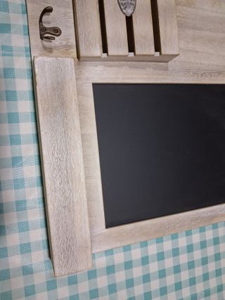 Organizador de pared con pizarra