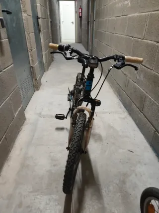 Bicicleta GT Infantil