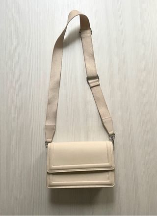 Bolso bandolera Stradivarius nude