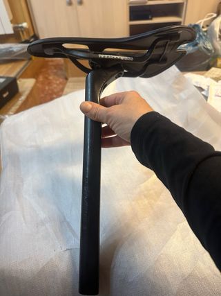 Sillín de bicicleta de carbono