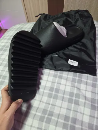 Chanclas yeezy Ys-01