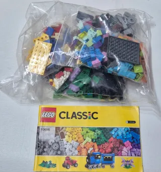 LEGO Classic 10696 Scatola di Mattoncini Creativi