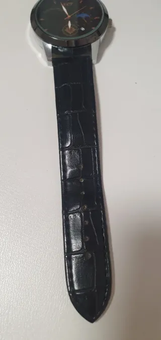 Reloj LCT Negro y Dorado