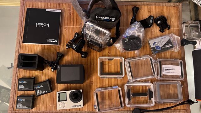 Lote cámara GoPro Hero 4 Plata. Ideal regalo