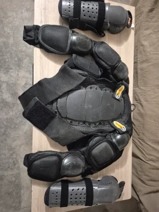 Equipo protector moto/deportes