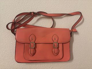 Bolso bandolera coral