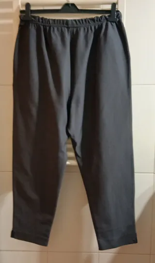 Pantaloni grigi