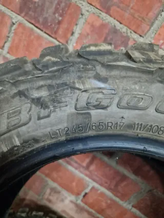 4 Neumáticos BFGoodrich 4x4 245 65 R17