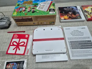 Nintendo 2DS Roja y Blanca + Juegos 3DS