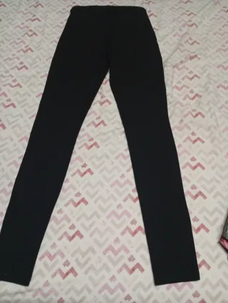 Pantaloni Stradivarius da donna neri