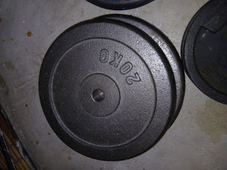 106kg en discos sueltos+ barra EZ +banco