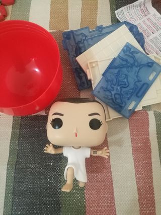 Kinder Maxi Sorpresa - Funko Pop 11