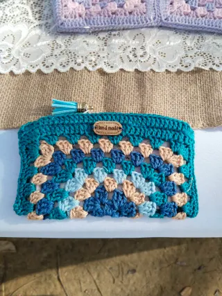 Monedero crochet hecho a mano