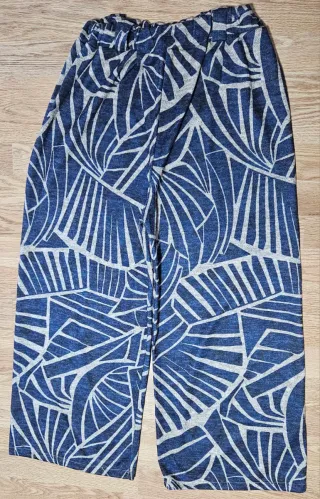 Pantalón ancho estampado azul y gris