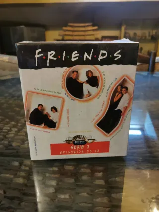 Serie di Friends in VHS, 3 stagioni mai aperte