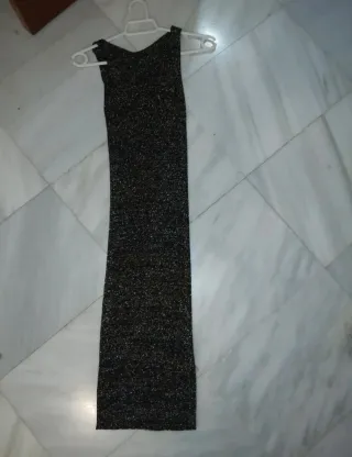 Vestido largo brillante negro y dorado